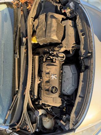 Peugeot 207 207 SW 1.6 vti xs picture 9