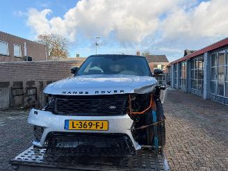 Vaurioauto  passenger cars Land Rover Range Rover sport P 400e LIMITED EDITION 2021/5