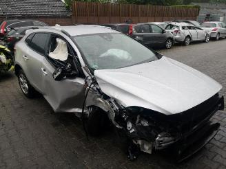 Volvo V-40  picture 7