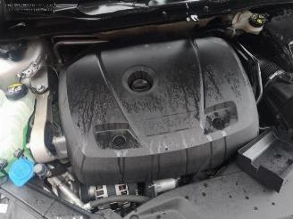 Volvo V-40  picture 9