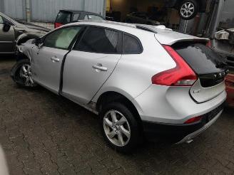 Volvo V-40  picture 3