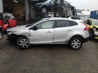 Volvo V-40  picture 2