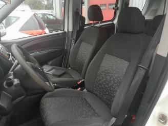 Opel Combo  picture 11