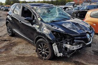 Salvage car Renault Captur  2016/8