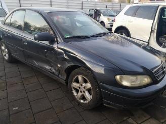 Opel Omega  picture 7