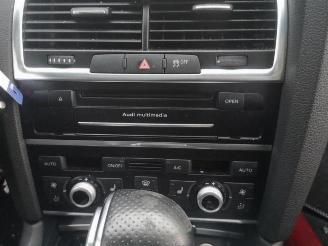 Audi Q7  picture 11