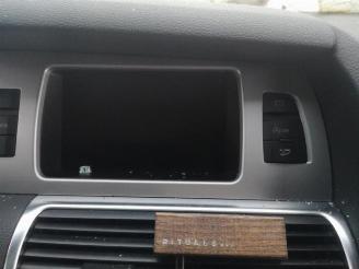 Audi Q7  picture 10