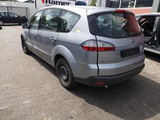 Ford S-Max  picture 6