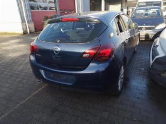 Opel Astra Astra J (PC6/PD6/PE6/PF6), Hatchback 5-drs, 2009 / 2015 1.4 Turbo 16V picture 4