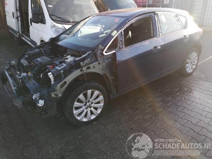 Opel Astra Astra J (PC6/PD6/PE6/PF6), Hatchback 5-drs, 2009 / 2015 1.4 Turbo 16V
