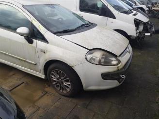 Uttjänta bilar auto Fiat Punto Punto Evo (199), Hatchback, 2008 / 2012 1.3 JTD Multijet 85 16V Euro 5 2010/11