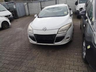 Damaged car Renault Mégane Megane III Coupe (DZ), Hatchback 3-drs, 2008 / 2016 1.6 16V 2009/4