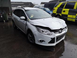 Salvage car Ford Focus Focus 3 Wagon, Combi, 2010 / 2020 1.0 Ti-VCT EcoBoost 12V 100 2014/0