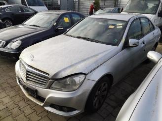 Mercedes C-klasse C (W204), Sedan, 2007 / 2014 2.2 C-200 CDI 16V BlueEFFICIENCY picture 2