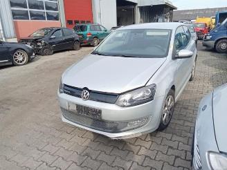 Dezmembrări autoturisme Volkswagen Polo Polo V (6R), Hatchback, 2009 / 2017 1.2 TDI 12V BlueMotion 2010