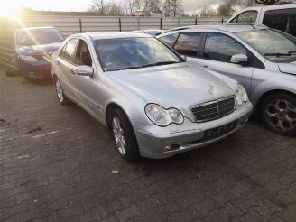 Salvage car Mercedes C-klasse C (W203), Sedan, 2000 / 2007 1.8 C-180K 16V 2005/4
