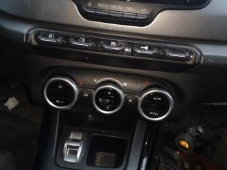 Alfa Romeo Giulietta Giulietta (940), Hatchback, 2010 / 2020 2.0 JTDm 16V 170 picture 9