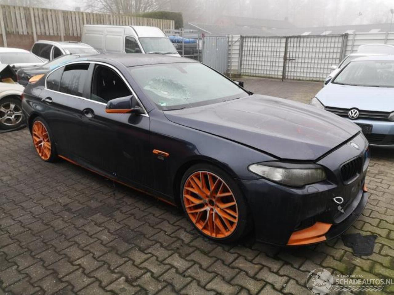 BMW 5-serie 5 serie (F10), Sedan, 2009 / 2016 530d xDrive 24V Blue Performance