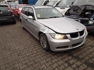 Salvage car BMW 3-serie 3 serie Touring (E91), Combi, 2004 / 2012 320d 16V Corporate Lease 2006/0