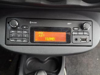 Renault Twingo Twingo II (CN), Hatchback 3-drs, 2007 / 2014 1.2 16V picture 12
