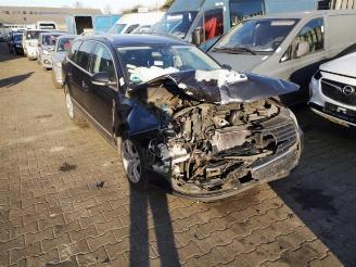Coche siniestrado Volkswagen Passat Passat Variant (3C5), Combi, 2005 / 2010 2.0 TDI 16V 170 2008