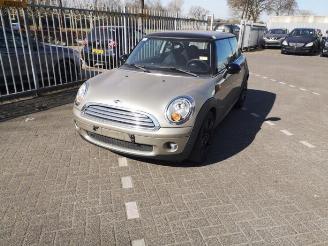 disassembly passenger cars Mini Mini Mini (R56), Hatchback, 2006 / 2013 1.4 16V One 2007/5