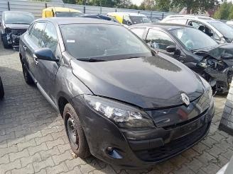 Auto da rottamare Renault Mégane Megane III Grandtour (KZ), Combi 5-drs, 2008 / 2016 1.5 dCi 90 2011/0