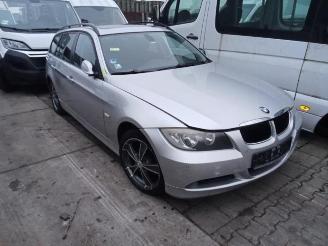 Coche siniestrado BMW 3-serie  2008