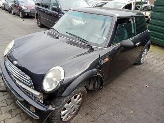 Vrakbiler auto Mini One Mini One/Cooper (R50), Hatchback, 2001 / 2007 1.6 16V One 2003