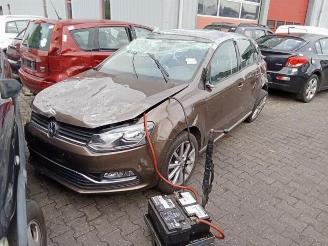 Démontage voiture Volkswagen Polo Polo V (6R), Hatchback, 2009 / 2017 1.2 TSI 16V BlueMotion Technology 2015/11