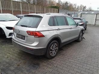 Volkswagen Tiguan Tiguan (AD1), SUV, 2016 / 2024 2.0 TDI 16V BlueMotion Technology SCR picture 3