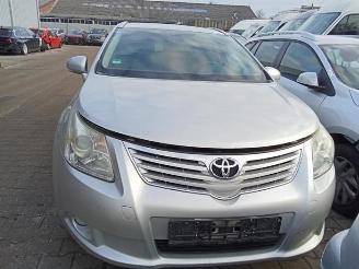 Vrakbiler auto Toyota Avensis Avensis Wagon (T27), Combi, 2008 / 2018 2.2 16V D-4D-F 180 2009