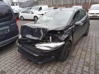 Coche siniestrado Ford Fiesta Fiesta 6 (JA8), Hatchback, 2008 / 2018 1.0 EcoBoost 12V 125 2013/7