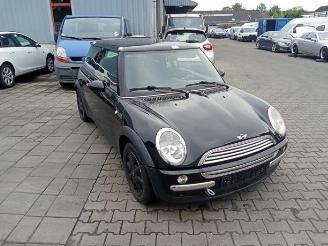 Salvage car Mini Mini Mini (R50/53), Hatchback, 2001 / 2007 1.6 16V Cooper 2002/4