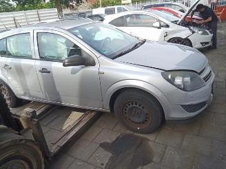 Opel Astra Astra H (L48), Hatchback 5-drs, 2004 / 2010 1.4 16V Twinport picture 7