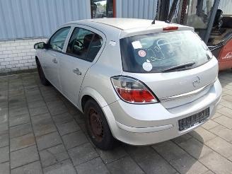 Opel Astra Astra H (L48), Hatchback 5-drs, 2004 / 2010 1.4 16V Twinport picture 11