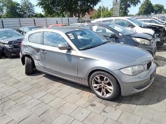 Coche siniestrado BMW 1-serie 1 serie (E81), Hatchback 3-drs, 2006 / 2012 116i 2.0 16V 2011/9