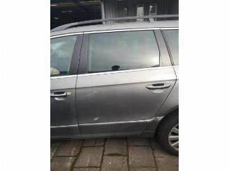 Volkswagen Passat Passat Variant (3C5), Combi, 2005 / 2010 2.0 TDI 140 picture 9