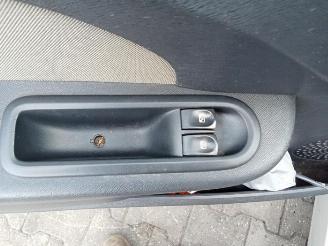 Renault Twingo Twingo II (CN), Hatchback 3-drs, 2007 / 2014 1.2 16V picture 5