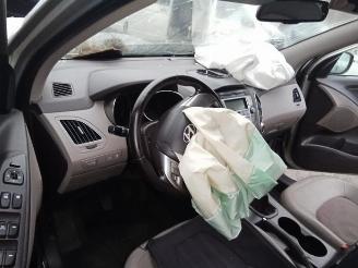 Hyundai Ix35 iX35 (LM), SUV, 2009 / 2015 1.7 CRDi 16V picture 7