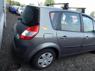 Renault Scenic 1.6 16V picture 4