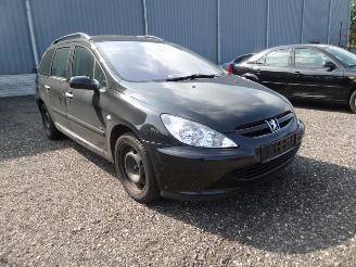 Peugeot 307 2.0 HDI 16V picture 6