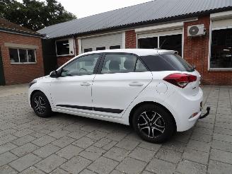 Hyundai I-20 1.0 T-GDI 5-drs Navi picture 10
