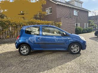 Renault Twingo 1.2-16V Authentique picture 4