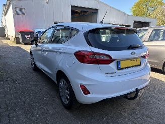 Ford Fiesta  picture 4