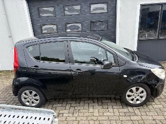Opel Agila 1.2 edition picture 2