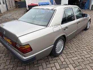 Mercedes 200-serie  picture 4