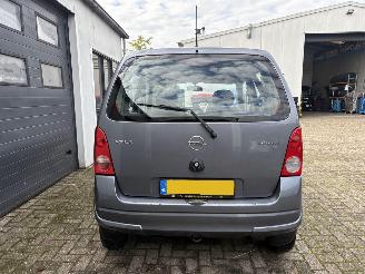 Opel Agila 1.2 16v flexx picture 4