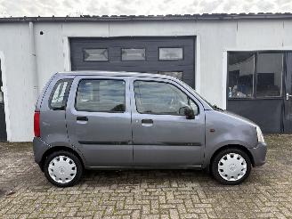 Opel Agila 1.2 16v flexx picture 2