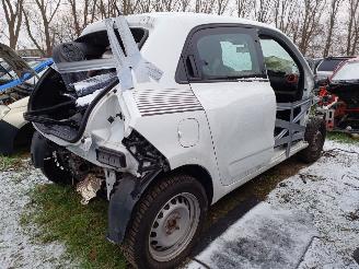 disassembly passenger cars Renault Twingo TCé 90 Expression 2016/7